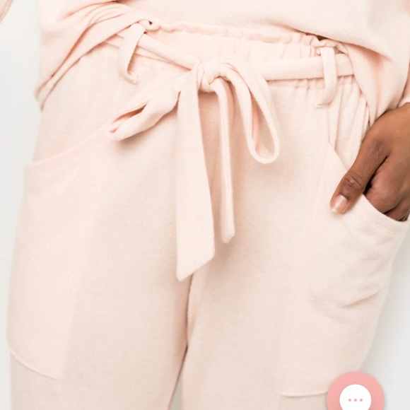 Gibsonlook pink hoodie and matching tie dye belted  joggers size Large brand new - Picture 12 of 16